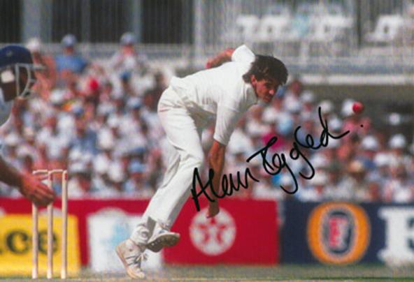Alan-Igglesden-autograph-signed-Kent-cricket-memorabilia-KCCC-Brain-Tumour-UK-Westerham-Spitfires-England-Test-Charity-Test-match