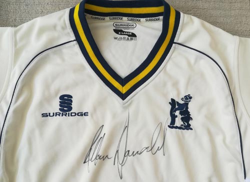 Allan-Donald-signed-Warwickshire-cricket-memorabilia-south-africa-white-lightning-fast-bowler-coach-pullover-sweater-jumper-warks-ccc-logo