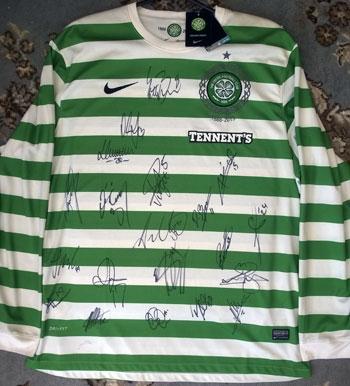 Celtic FC signed Nike Dri-Fit football playing shirt 2013 first team squad Scottish Champions memorabilia