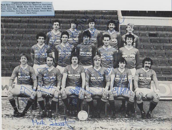 Charlton-Athletic-football-memorabilia-CAFC-signed-team-photo-autograph-1984-The-Valley-Alan-Curbishley-Gritt-Johns-Berry-Aizlewood-Flanagan-Stuart