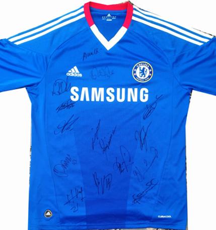 Chelsea-football-memorabilia-signed-team-shirt-samsung-2010-cfc-ancelotti-ray-wilkins-signature-terry-lampard-cech-anelka-ivanovic-cole-van-Aanholt-kalou-sturridge
