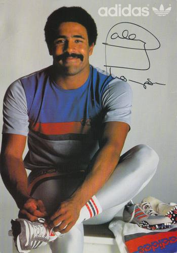 Daley-Thompson-signed-athletics-memorabilia-adidas-promotional-photo-card-1984-autograph-decathlon-olympics-champion
