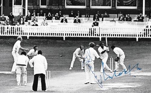 Derek-Underwood-autograph-signed-kent-cricket-memorabilia-england-ashes-test-match-spinner-deadly-kccc-bowling-lords-intikhab-alam