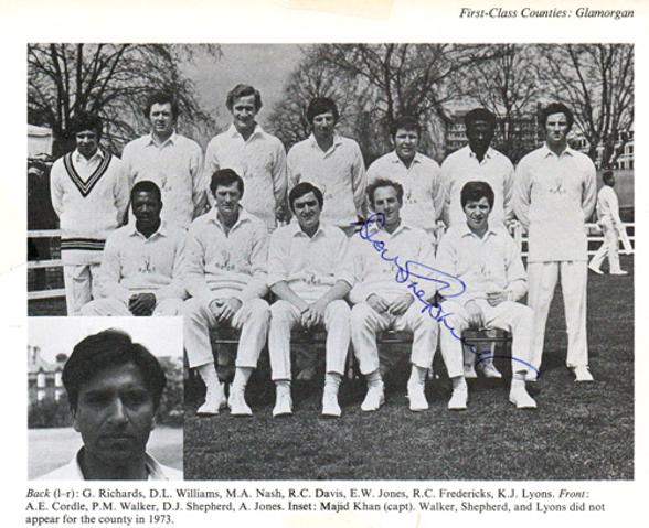 Don-Shepherd-autograph-signed-Glamorgan-cricket-memorabilia-bowler-signature-wales-1973-team-photo-signature