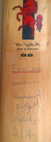 England-cricket-memorabilia-signed-Brian-Luckhurst-autograph-bat-Kent-Brearley-Boycott-Dilley-Willis-Old-Gatting-Gooch-Larkins-Gower-Taylor-Knott-Underwood-KCCC