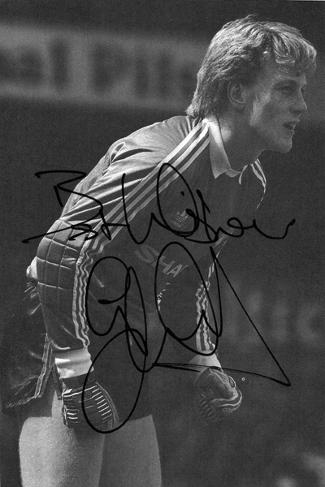 Gary-Bailey-autograph-signed-Man-Utd-football-memorabilia-autographed-photo-Manchester-United-signature