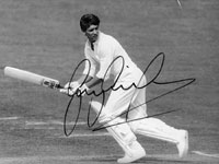 GARY LINEKER (Spurs & England) signed cricket photo Memorabilia