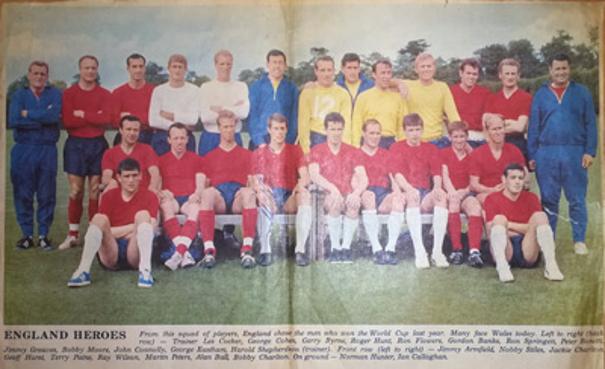 Geoff-Hurst-autograph-signed-England-football-memorabilia-1966-world-cup-final-4-2-hat-trick-hero-wembley-west-ham-united-squad-team-photo-hammers-sir-signature