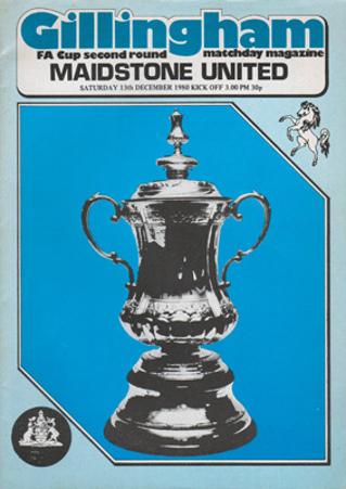 Gillingham-football-memorabilia-the-gills-FC-programme-v-Maidstone-united-FA-Cup-second-round-december-1980-matchday-magazine
