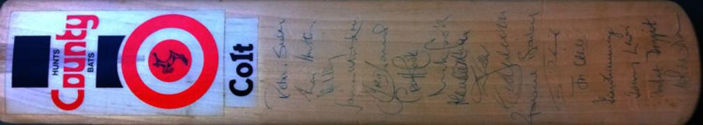 Hunt County Colts Turbo signed cricket bat front 