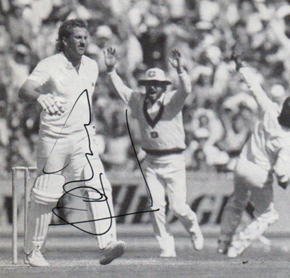 Ian-Botham-autograph-signed-england-cricket-memorabilia-somerset-ccc-worcs-durham-sir-it-all-rounder-1981-ashes-test-beefy-sky-tv-signature