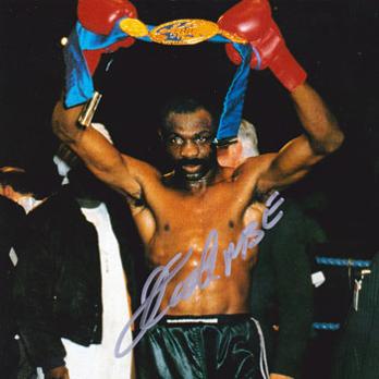 James-Cook-signed-super-middleweight-boxing-photo