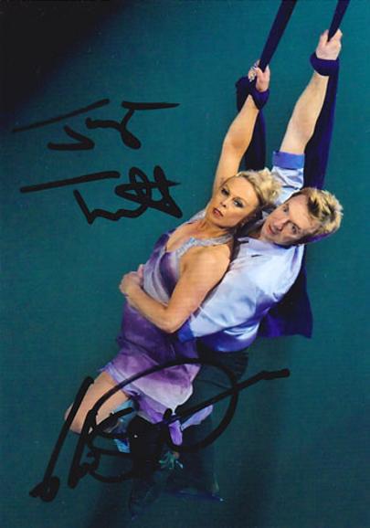 Jayne-Torvill-Christopher-Dean-signed-ice-dance-photo-skating-memorabilia-autograph