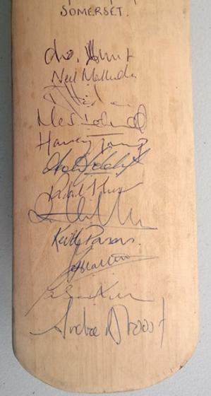 Kent-cricket-memorabilia-KCCC-signed-bat-1990s-Mark-Benson-Carl-Hooper-Alan-Igglesden-Fleming-McCague-Patel-Marsh-Taylor-Ward-Penn-Wren-Somerset-XI