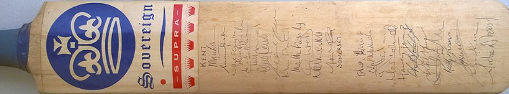 Kent-cricket-memorabilia-KCCC-signed-bat-1990s-Mark-Benson-Carl-Hooper-Alan-Igglesden-Fleming-McCague-Patel-Marsh-Taylor-Ward-Penn-Wren-Somerset-XI