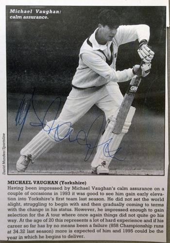 MICHAEL-VAUGHAN-autograph-signed-Yorkshire-cricket-memorabilia-England-test-cricket-captain-Ashes-2005-Strictly-come-dancing