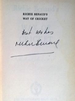 Richie-Benaud-memorabilia-Richie-Benaud-autograph-1962-signed-book-Way-of-cricket-australia-cricket-memorabilia-sportsmans-book-club-signature