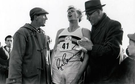 Roger-Bannister-autograph-signed-athletics-sub-four-minute-mile-memorabilia-iffley-road-oxford-Sir-chris-chataway-brasher-dr-doctor-recovery-post-race