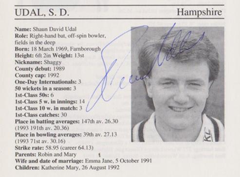 Shaun-Udal-autograph-signed-hampshire-cricket-memorabilia-signature-hants-shaggy-england-spinner-1995-county-cricketers-whos-who