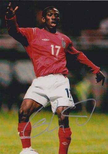 Shaun-Wright-Phillips-autograph-Man-City-football-memorabilia-hand-signed-photo-signature-collectable-England