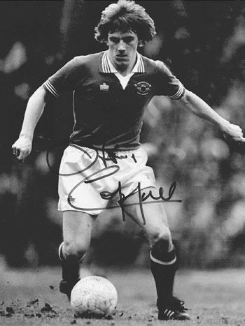 Steve-Coppell-memorabilia-signed-Man-Utd-memorabilia-football-memorabilia-photo-autograph-350