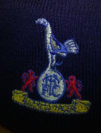 Tottenham-Hotspur-FC-THFC-Spurs-Teddy-Bear-Cuddly-Soft-Toy-Kids-Club-Logo-Motto-Audere-est-Facere-Football-memorabilia