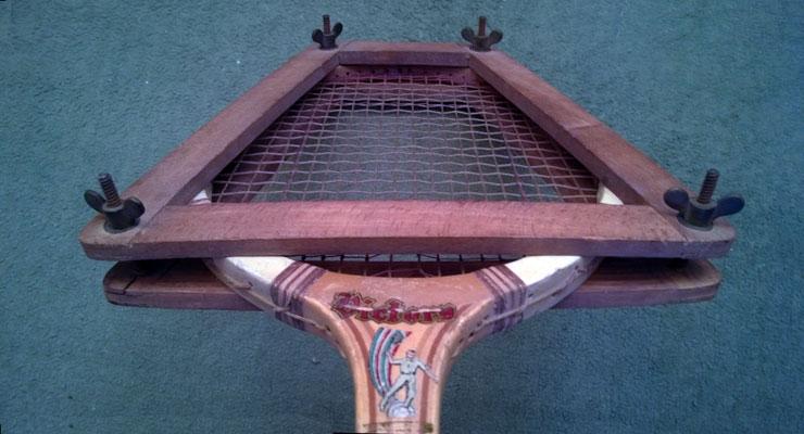Victory-vintage-wooden-tennis-racket-raquet-wing-nut-press-memorabilia-740