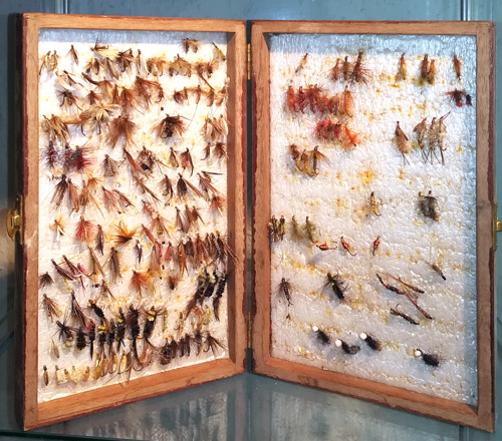Vintage-wooden-fly-box-fishing-angling-memorabilia-hand-tied-wet-dry-flies-sea-trout-salmon-grayling-lakes-rivers