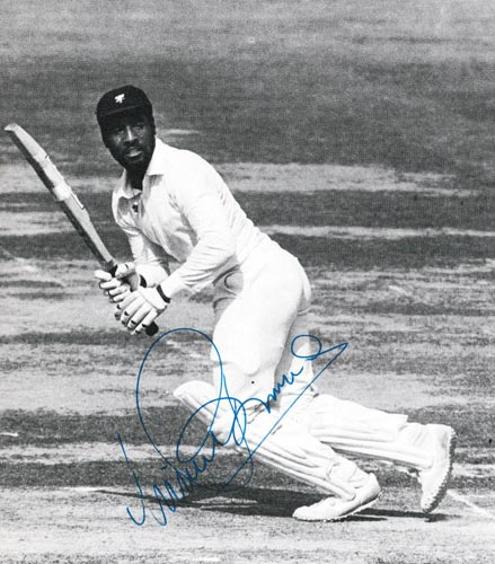Viv-Richards-autograph-signed-west-indies-cricket-memorabilia-iva-master-blaster-somerset-antigua