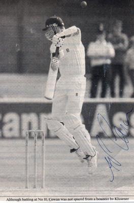 Ashley-Cowan-autograph-signed-Essex-England-cricket-memorabilia-batting-fast-bowler-number-eleven