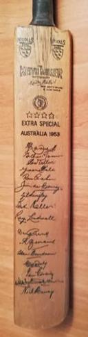 Australia-cricket-memorabilia-signed-1953-test-match-ashes-mini-bat-keith-miller-autograph-lindwall-benaud-harvey-hassett-gray-nicolls