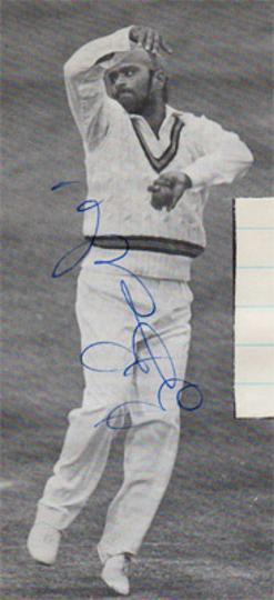 Bishan-Bedi-autograph-signed-India-cricket-memorabilia-indian-left-arm-spinner-northamptonshire-northants-ccc-cricketer-singh-delhi-punjab-bishu-signature