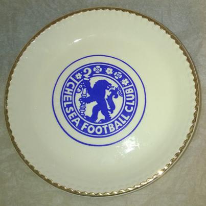 Chelsea-football-memorabilia-Carrigaline-Pottery-Cork-Ireland-pin-dish-team-logo-porcelain-gold-rim-FC-ashtray-saucer