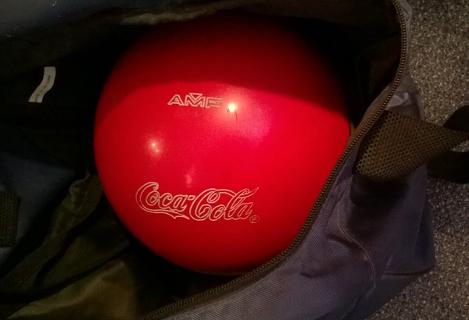 Coca-Cola-bowling-ball-red-AMF-bag-ten-pin-memorabilia-collectable
