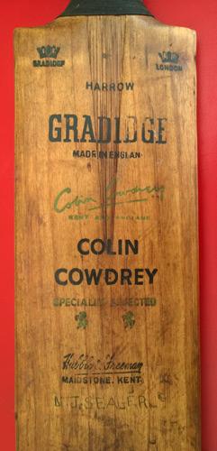 Colin-Cowdrey-autograph-signed-Kent-cricket-memorabilia-Gradidge-cricket-bat-harrow-KCCC-England-captain