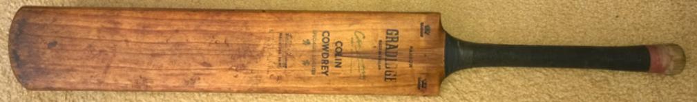 Colin-Cowdrey-autograph-signed-Kent-cricket-memorabilia-Gradidge-cricket-bat-harrow-KCCC-handle-willow