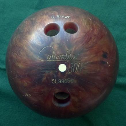 Columbia-300-ten-pin-bowling-ball-brown