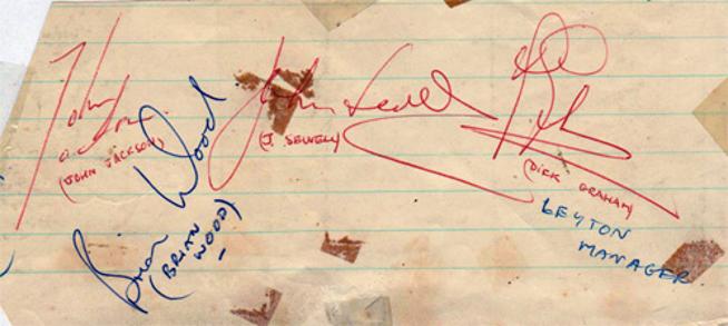 Crystal-Palace-football-memorabilia-signed-team-sheet-cpfc-Selhurst-Park-John-Jackson-manager-Dick-Graham-signature-John-Sewell-autograph-Brian-Wood-1960s
