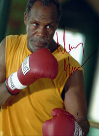 DANNY GLOVER hand-signed Poor Boy's Game boxing movie photo.