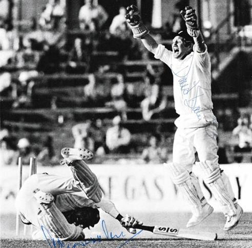 David-Bairstow-autograph-signed-England-cricket-memorabilia-yorks-ccc-1979-India-test-series-the-oval-venkat-run-out-signature