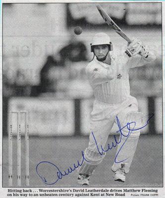David-Leatherdale-autograph-signed-worcs-ccc-cricket-memorabilia-worcestershire-captain-al-rounder-signature