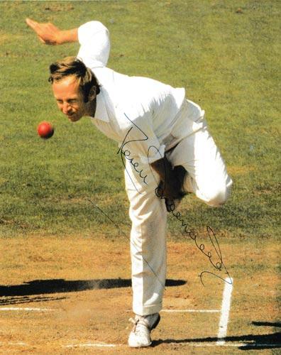 Derek-Underwood-autograph-signed-kent-cricket-memorabilia-england-ashes-test-match-spinner-deadly-kccc