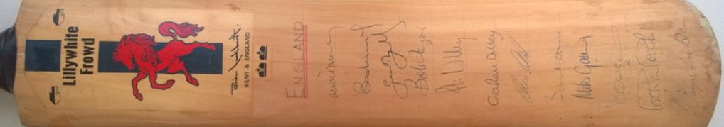 England-cricket-memorabilia-signed-Brian-Luckhurst-autograph-bat-Kent-Brearley-Boycott-Dilley-Willis-Old-Gatting-Gooch-Larkins-Gower-Taylor-Knott-Underwood-KCCC