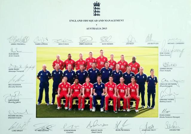 England-cricket-memorabilia-signed-squad-photo-team-2013-Ashes-Tour-Australia-odi-Kevin-Pietersen-autograph-Ben-Stokes-Joe-Root-Jos-Buttler-Eoin-morgan-staff