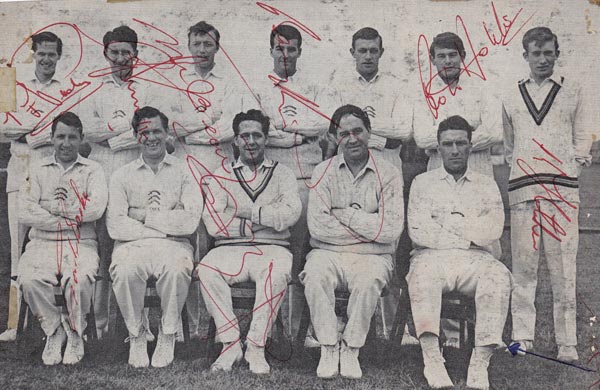 Essex-cricket-memorabilia-signed-1960s-team-photo-captain trevor-bailey-autograph keith fletcher robin hobbs