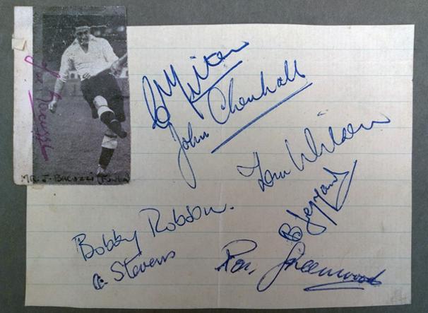 Fulham-FC-signed-player-autographs-Bobby-Robson-autograph-ron-greenwood-joe-bacuzzi-arthur-stevens-football-memorabilia-1950s