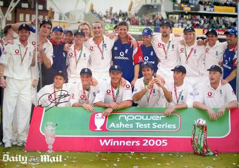 GERAINT-JONES-memorabilia-Geraint-Jones-autograph-signed-Kent-cricket-memorabilia-England-cricket-memorabilia-2005-Ashes-memorabilia-poster-wicket-keeper