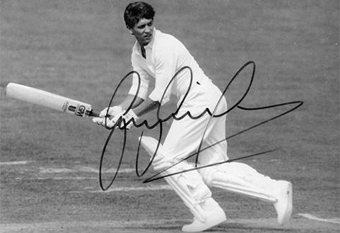 Gary Lineker memorabilia Gary Lineker autograph Spurs Everton Barcelona signed Cricket memorabilia photo