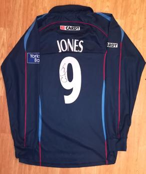 Geraint-Jones-autograph-signed-kent-cricket-memorabilia-spitfires-one-day-playing-shirt-samurai-england-wicket-keeper-png-number-9-GO-match-issue-signature