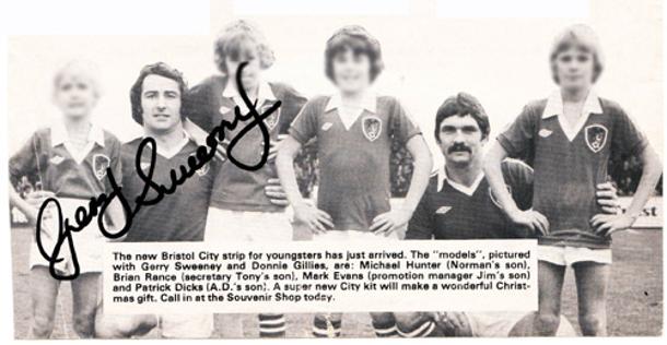 Gerry-Sweeney-autograph-signed-Bristol-City-FC-football-memorabilia-signature-Ashton-Gate-Eight